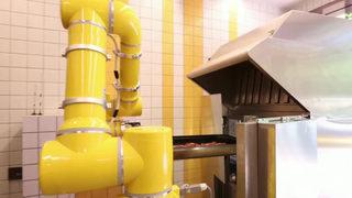 Çin'de yapay zekalı restoran hizmete açıldı: Yemekleri robotlar pişiriyor