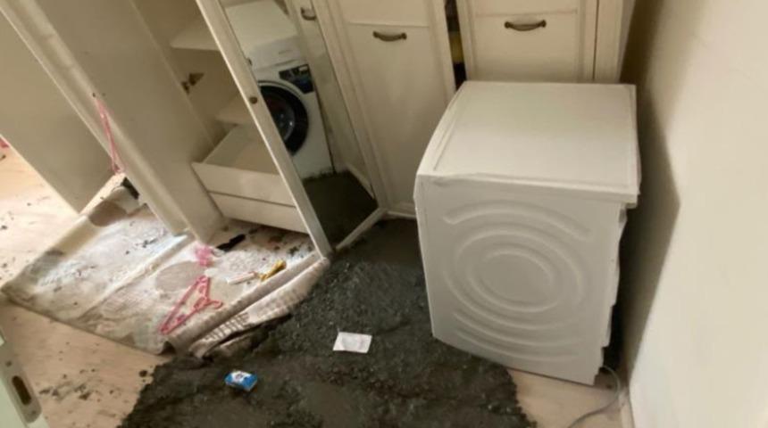 İstanbul'da ilginç olay! Dairenin için bir anda betona bulandı