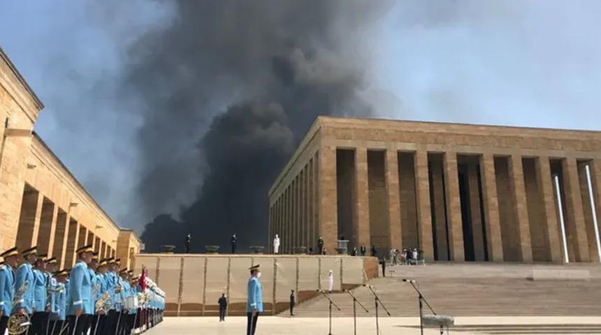 Son Dakika: Ankara'da korkutan yangın! Dumanlar Anıtkabir'e ulaştı