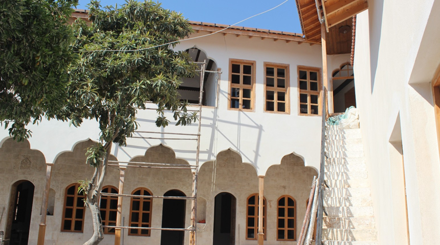 Restorasyon çalışmaları tamamlanan tarihi Antakya evi artık misafirlerini ağırlayacak