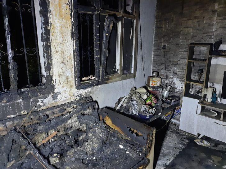 Türk Kızılaydan Mersin'deki orman yangınında çeyizi zarar gören genç kıza destek G4