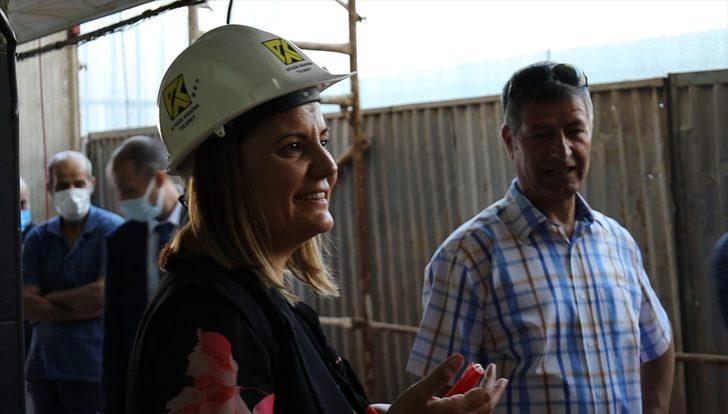 Kocaeli'de Marmara Depremi'nde ağır hasar gören binaların yıkımı devam ediyor G4