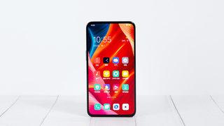 Oppo ekran altı kamera teknolojisini tanıttı! Hiç yok gibi
