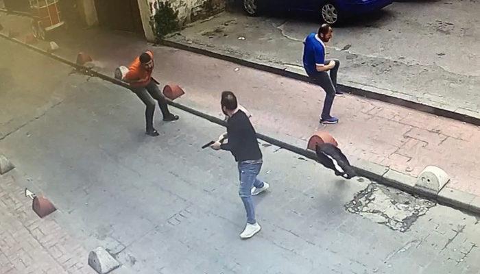 Beyoğlu'nda silahlı bıçaklı kavga: 1 ölü, 2 yaralı