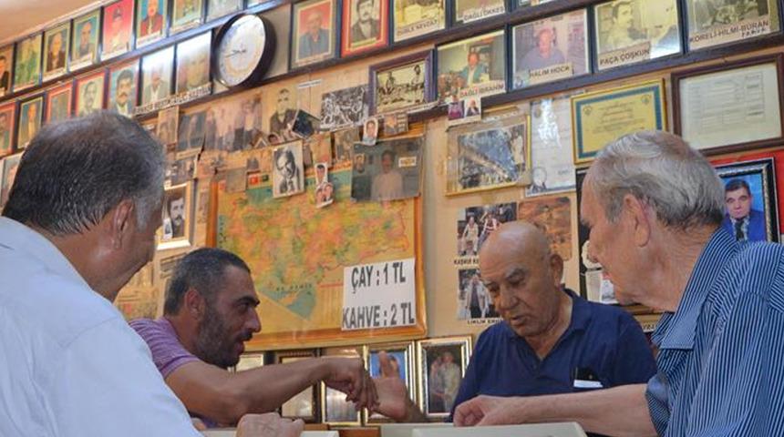 İki doz aşı yaptırmayanlar kahvehanelere alınmayacak