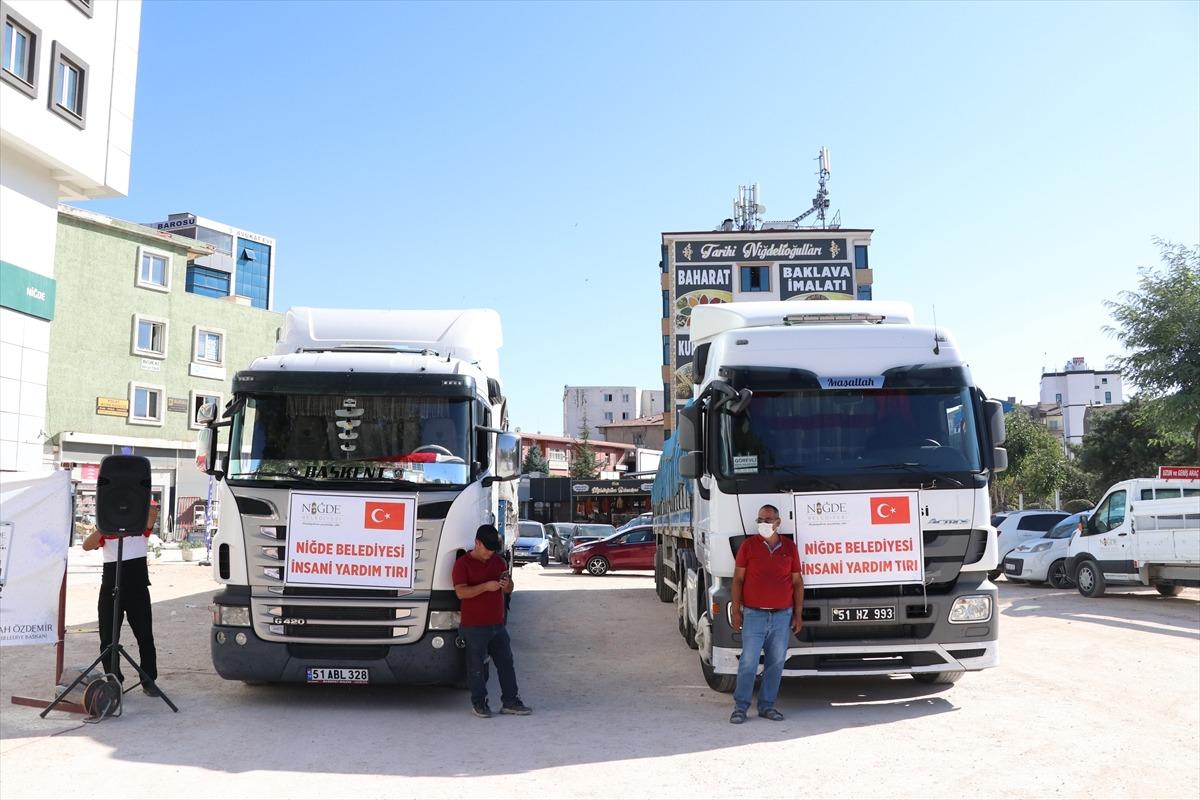 Niğde'den Manavgat'a 2 tır yardım g&ouml;nderildi