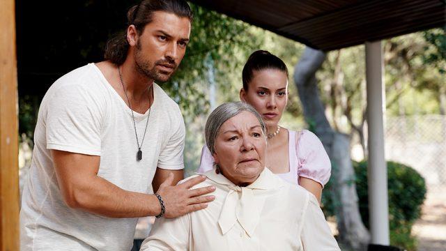 Ada Masalı 8. yeni bölümden ön izleme sahnesi yayınlandı! Ada Masalı'nda Zeynep ve Aliye arasında büyük kavga