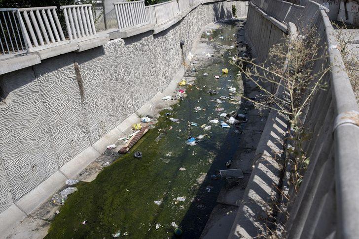 Avcılar Yeşilkent Deresi'ndeki kötü koku ve kirlilik rahatsızlık veriyor G1
