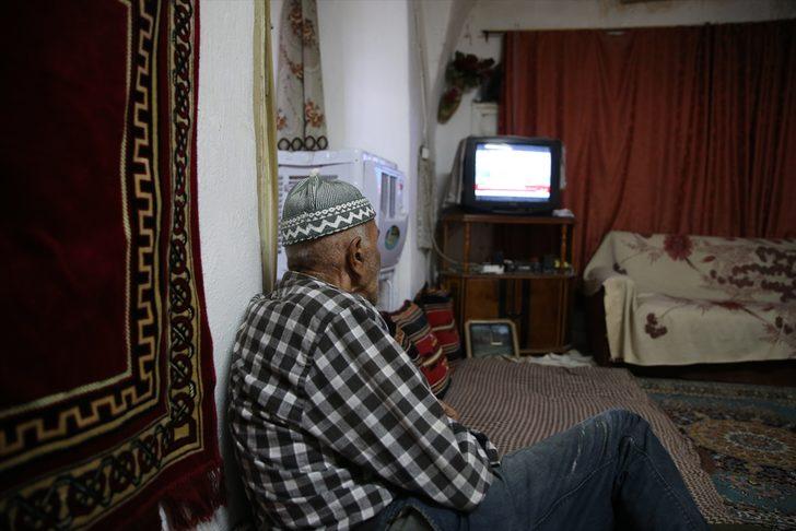 Ömrünü doğaya adayan Mardinli Şeyhmus amcadan "fidan dikin" çağrısı G5