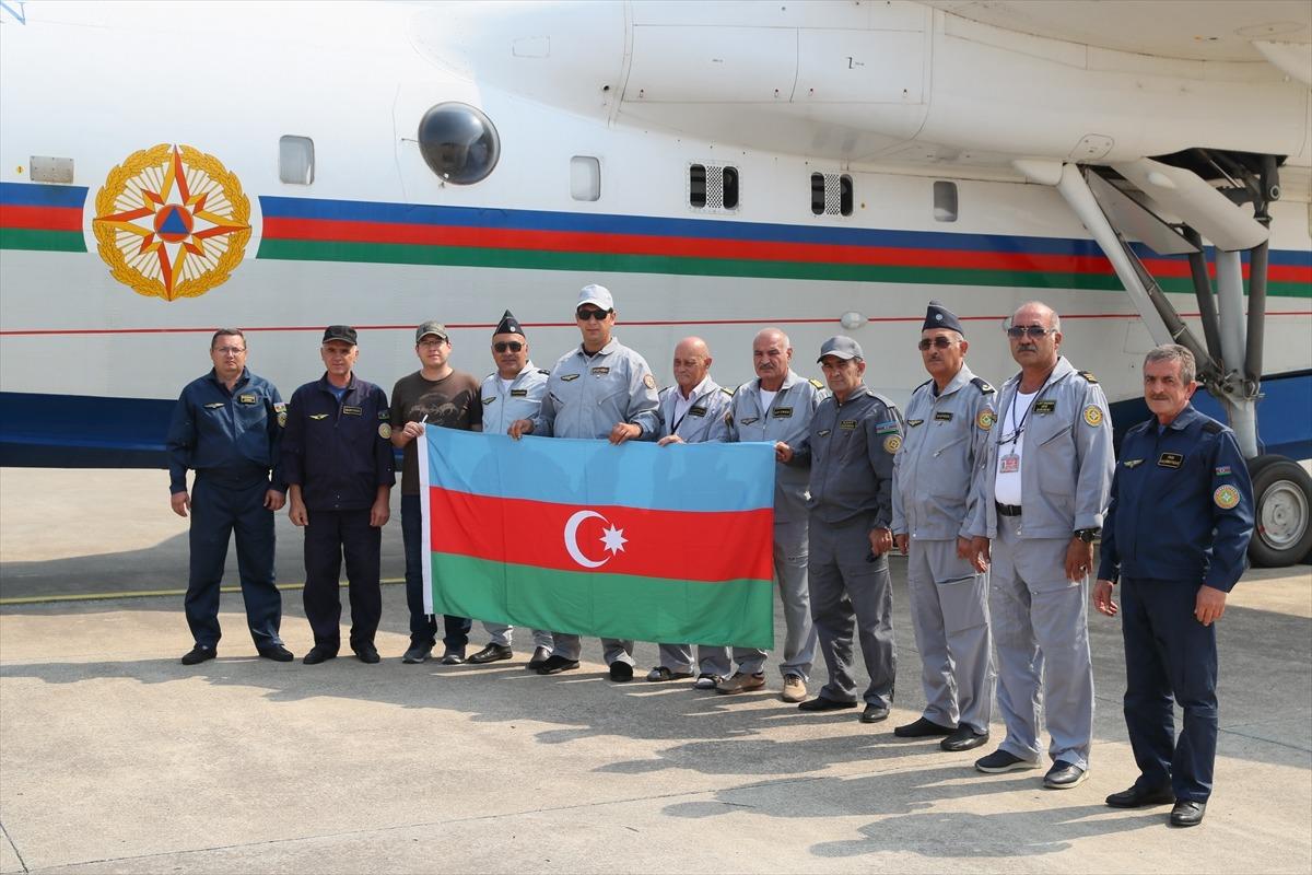 Muğla'da yangın s&ouml;nd&uuml;rme &ccedil;alışmalarında hava g&uuml;c&uuml; genişliyor