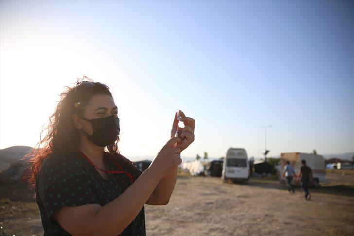 Mevsimlik tarım işçilerine çadırlarında aşı hizmeti sürüyor G4