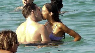 Madonna ve Guy Ritchie'nin oğlu Rocco denizde aşka geldi