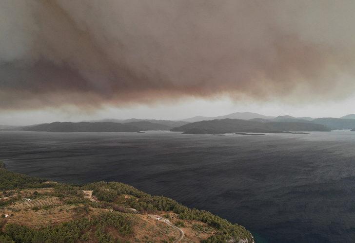 Drone ile görüntülendi! Alevler Kemerköy Termik Santraline böyle ilerledi G2