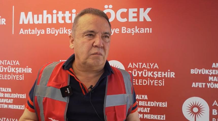 Antalya B&uuml;y&uuml;kşehir Belediye Başkanı B&ouml;cek: Yukarıdan m&uuml;dahale yapılamayınca yangın s&ouml;nd&uuml;r&uuml;lemiyor, u&ccedil;ak ve helikopter istiyoruz