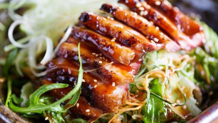 Tayland usülü kırmızı körili ördek nasıl yapılır? İşte Tayland usülü kırmızı körili ördek tarifi ve malzemeleri... G1