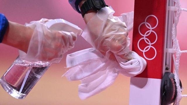 Tokyo da koronavir&uuml;s vakasındaki rekor artışta su&ccedil;lu Olimpiyatlar mı? 4