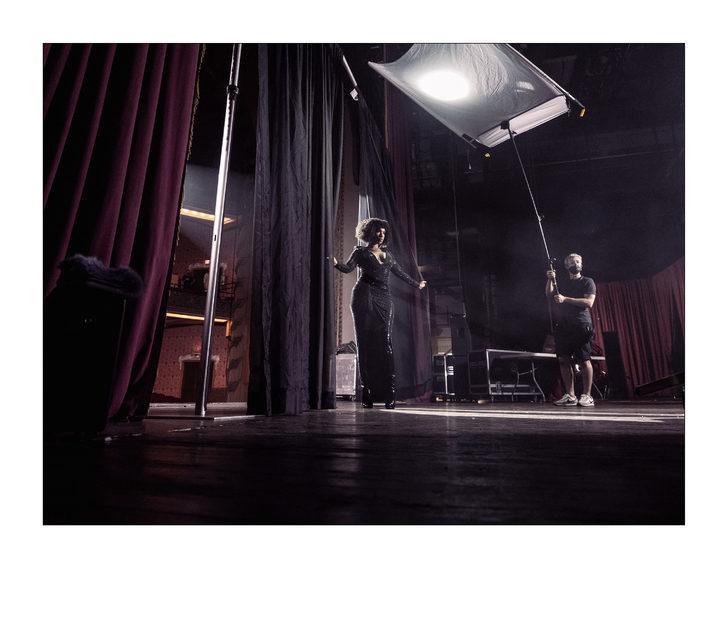 Bu yıl Bryan Adams çekti! İşte 2022 Pirelli Takvimi’nin kamera arkası görüntüleri G5