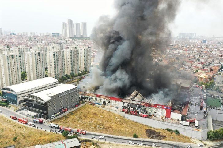 GÜNCELLEME 3 - Esenyurt'ta lojistik firmasında yangın çıktı G2