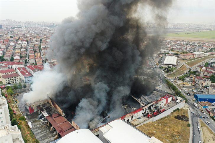 GÜNCELLEME 3 - Esenyurt'ta lojistik firmasında yangın çıktı G4