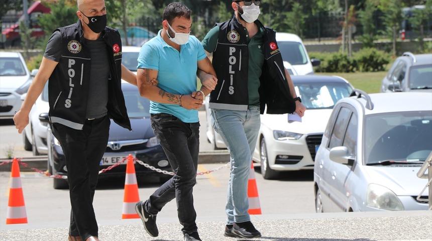 GÜNCELLEME - Bolu'da durdurulan otomobilin yedek lastiğinden uyuşturucu çıktı