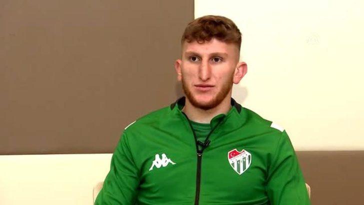 Burak Kapacak kimdir, nereli? Fenerbahçe'ye transfer olan Burak Kapacak kaç yaşında, hangi takımlarda oynadı? G2