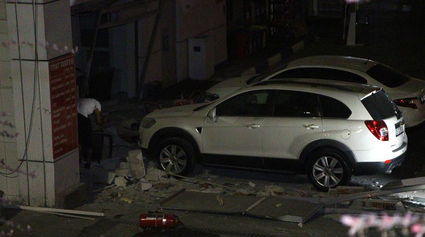 Akaryakıt istasyonu yazıhanesinde patlama: 1 yaralı