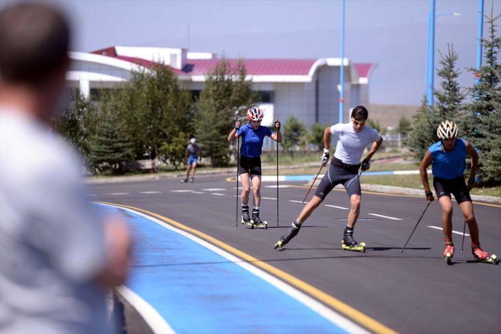 Kayaklı Koşu Milli Takımı, güç depolamak için 4 yıldır Ardahan'ı tercih ediyor G1