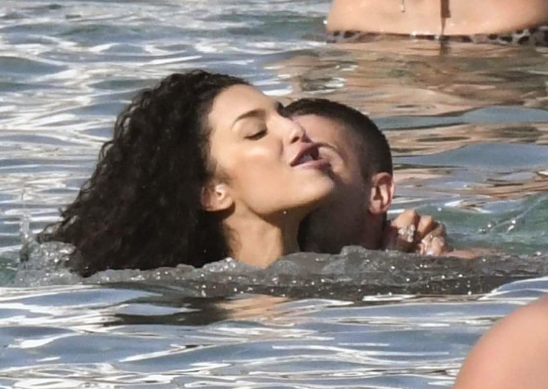 Model Jessica Aidi ve futbolcu Marco Verratti balayında