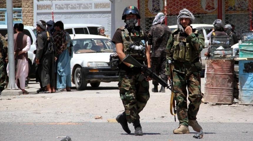 Afganistan: Taliban, C&uuml;zcan vilayetinde de y&ouml;netim merkezini ele ge&ccedil;irdi, cezaevindeki mahkumları serbest bıraktı