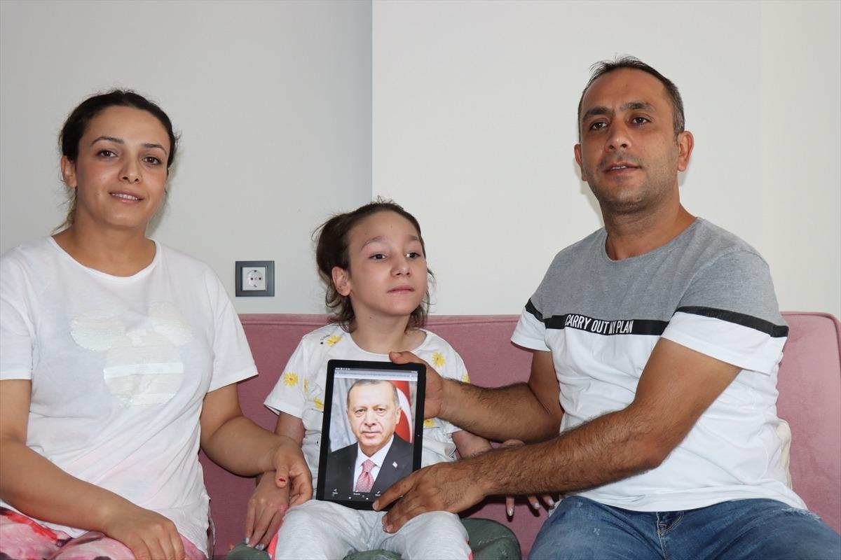 Serebral palsi hastası Yaren hayalini kurduğu robotik cihaza Cumhurbaşkanı Erdoğan sayesinde kavuştu