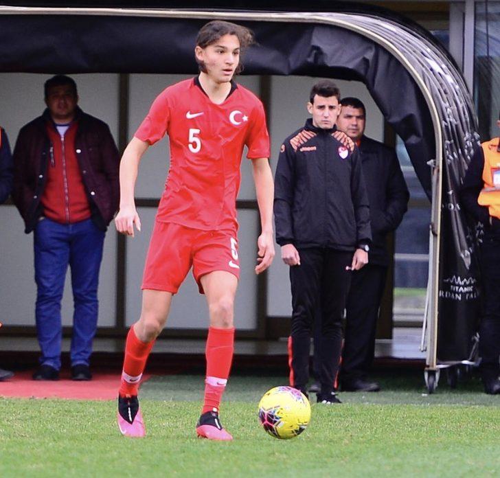 Emir Ortakaya kimdir, kaç yaşında? Fenerbahçe'ye transfer olan Emir Ortakaya nereli ve hangi takımlarda oynadı? G1