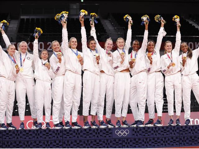 Olimpiyatlarda kadınlar voleybolda şampiyon ABD