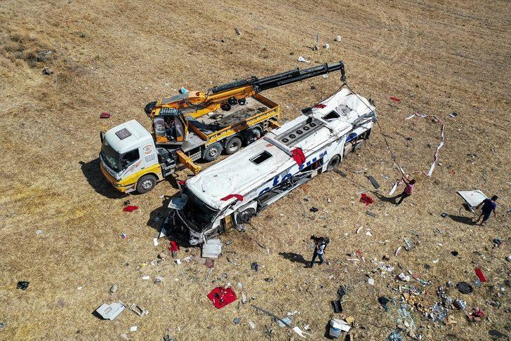 CHP Genel Başkan Yardımcısı Akın, Balıkesir'deki yolcu otobüsü kazasında yaralananları ziyaret etti: G5