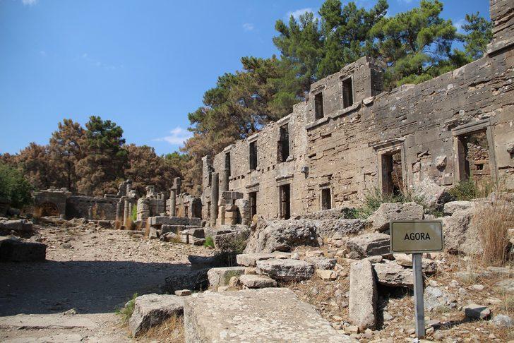 Manavgat yangını Lyrbe Antik Kenti'ni tanınmaz hale getirdi! G2