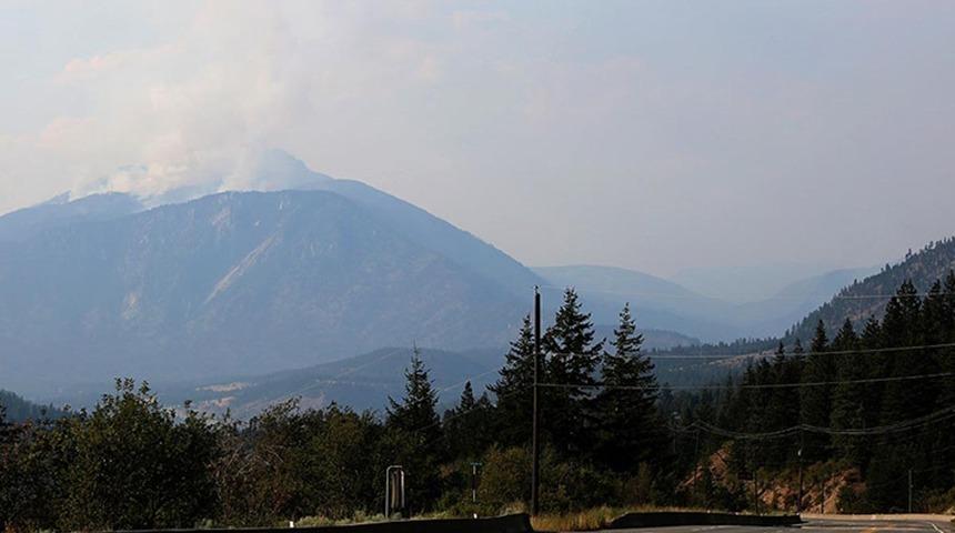 Kanada’da orman yangınları sürüyor! Şehir merkezlerini tehdit etmeye başladı