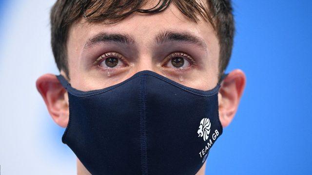 26 Temmuz: Dördüncü kez Olimpiyatlara katılan Büyük Britanyalı Tom Daley, Tokyo'da Matty Lee ile birlikte yarıştığı 10 metre kule atlama finallerinde ilk altın madalyasını kazandı.