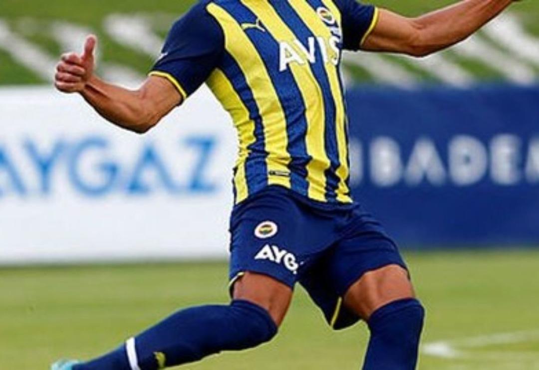 Fenerbah&ccedil;e transfer haberleri! On numaraya Manchester United&rsquo;ın yıldızı geliyor