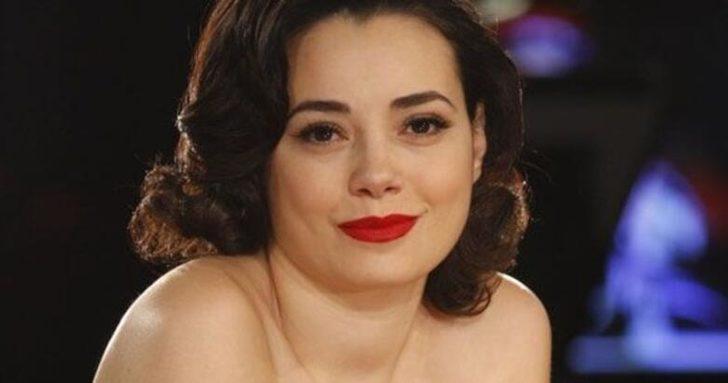 Kurtlar Vadisi'nin Elif'i şaşırttı! Güzelliği ve gençliğiyle yıllara meydan okuyor G5