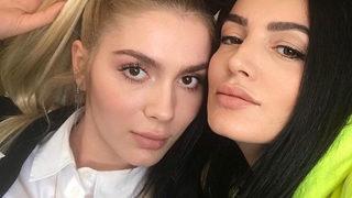 Aleyna Tilki'nin annesi Havva Öztel mini şortlu pozuyla mesaj verdi: Kimsenin kadını olamadım