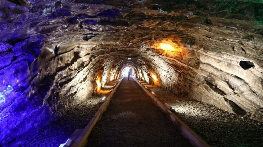 Terapi arayanlar soluğu Tuz Dağı’ndaki mağaralarda aldı! Solunum yolu enfeksiyonlarına iyi geliyor