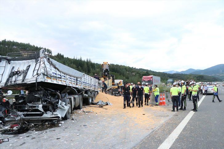 Anadolu Otoyolu'nda zincirleme trafik kazası: 1 ölü, 1 yaralı G5