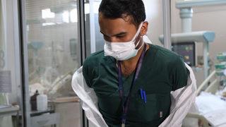 Son dakika: Antalya'da tüm sağlık çalışanlarının izinleri iptal edildi