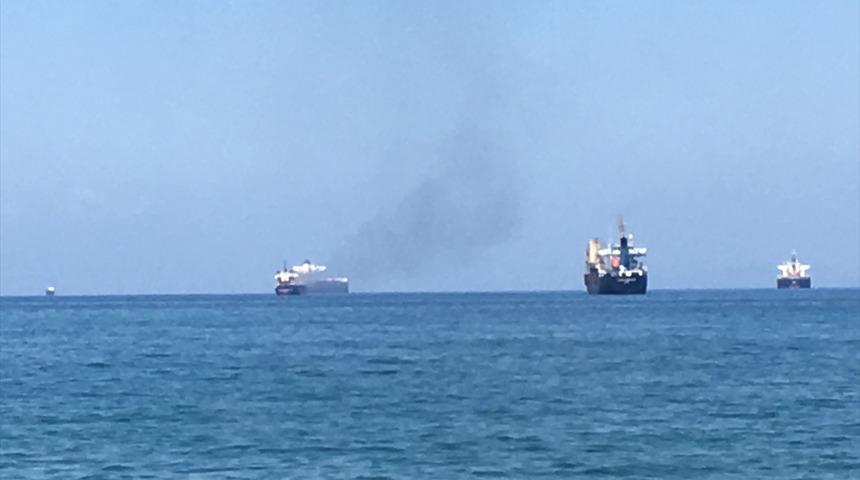 İskenderun Körfezi'nde bir gemide yangın çıktı