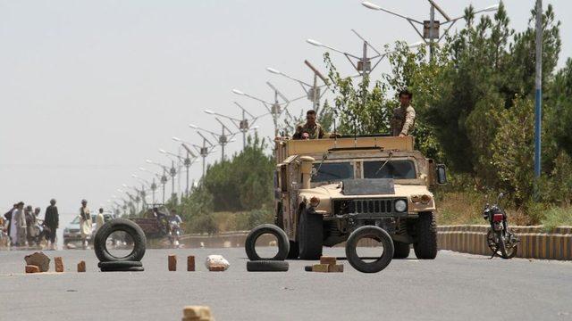 Afganistan: Uluslararası Kızılha&ccedil; &Ouml;rg&uuml;t&uuml; nden  y&uuml;z binlerce sivil tehdit altında  uyarısı 2
