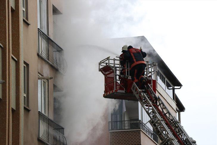 Elazığ'da apartman dairesinde çıkan yangın söndürüldü G2