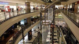 Çift doz aşı olmayanlara 'acil yaptırım' çağrısı