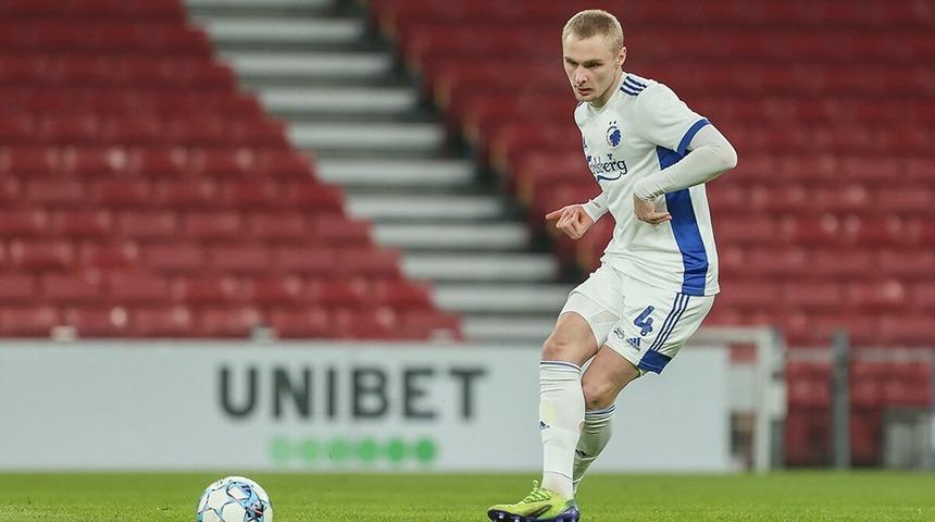 Galatasaray Victor Nelsson'u KAP'a bildirdi