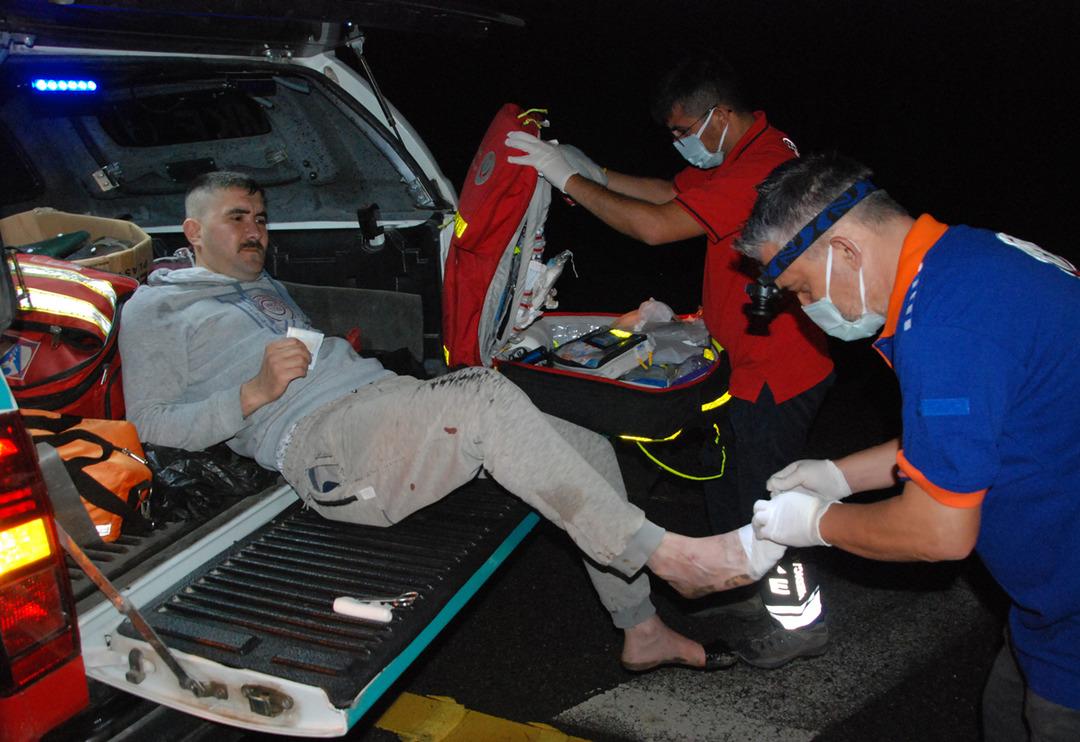 Bartın&rsquo;da sel felaketi! Sağanak yağış sonrası yol &ccedil;&ouml;kt&uuml;, k&ouml;pr&uuml;ler yıkıldı