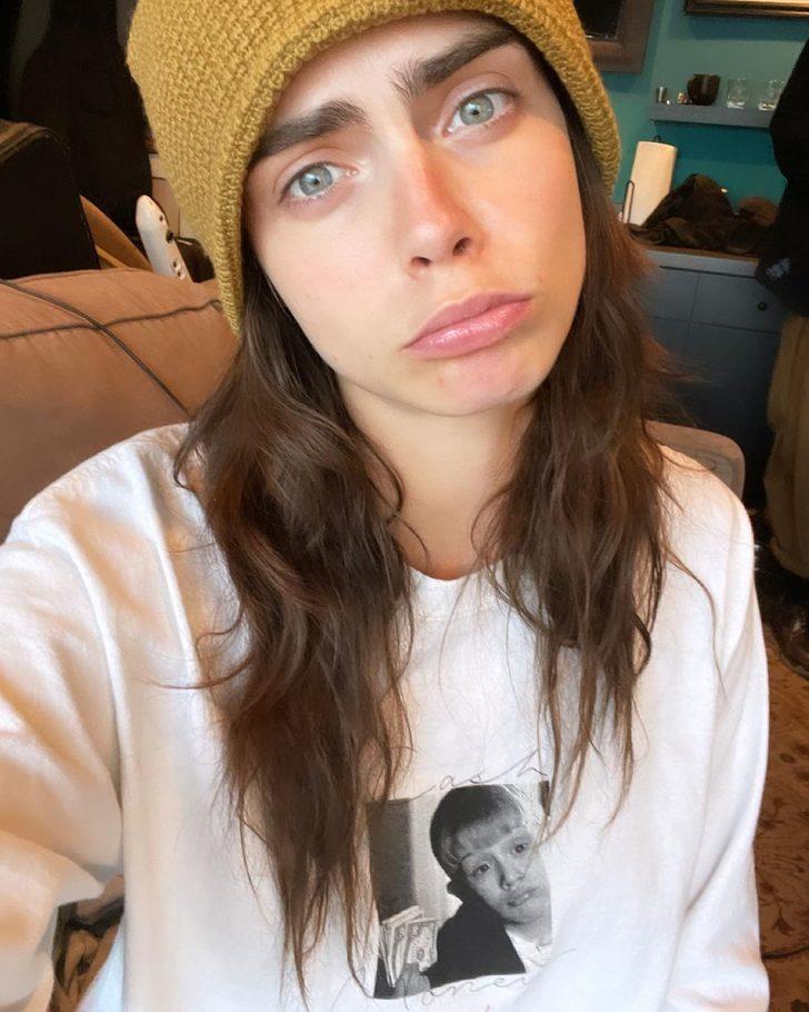 Vajinasını satışa çıkaran Cara Delevingne ailesini kızdırdı G4