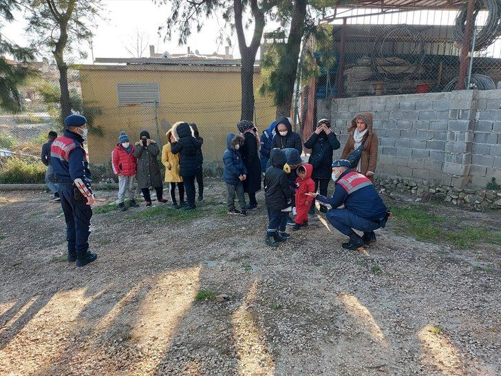 İzmir'de yurda yasa dışı yollarla giren 51 yabancı uyruklu yakalandı G2